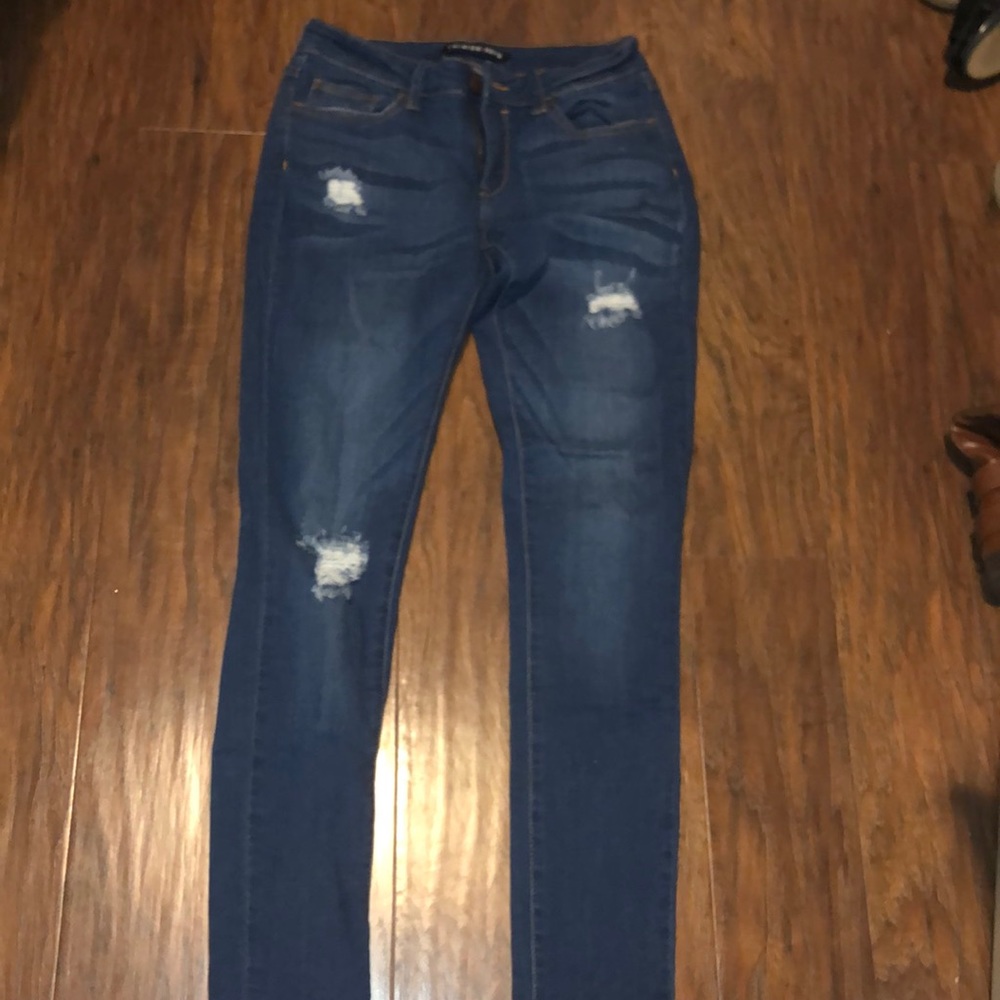 Fashion nova - Distressed skinny jeans - SIZE 5